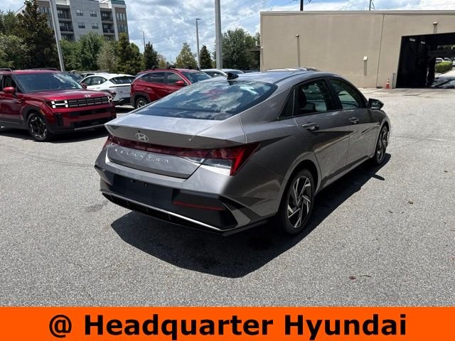 Used 2024 Silver Hyundai SEL image 5