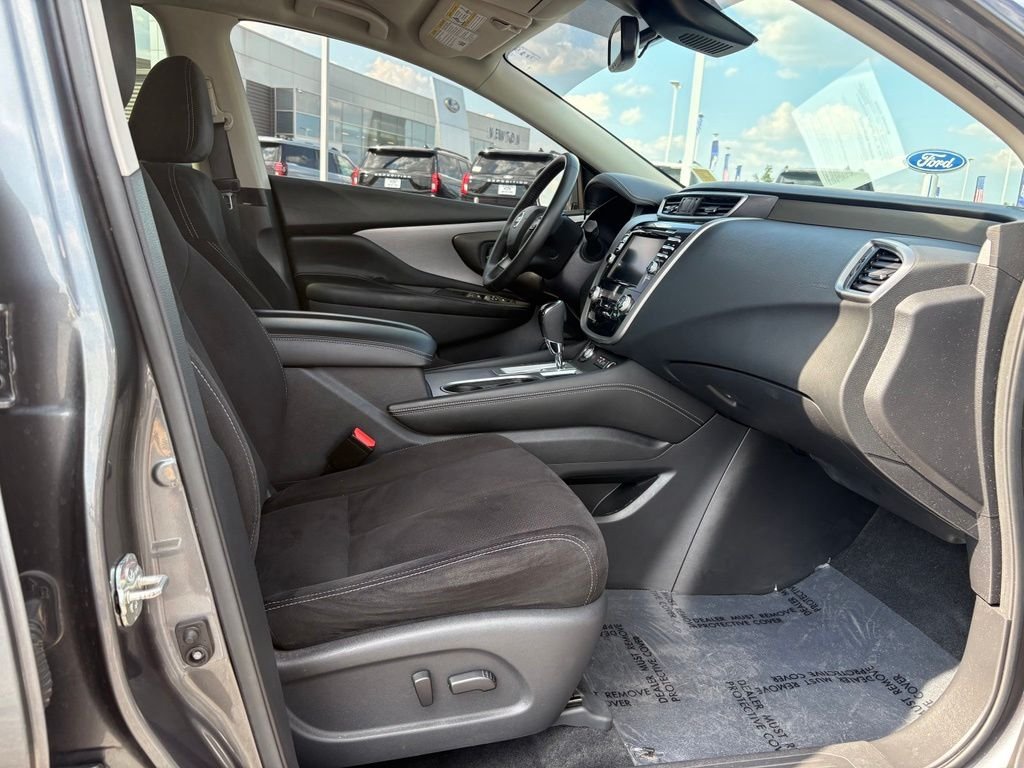 Used 2020 Gray Nissan SV image 36