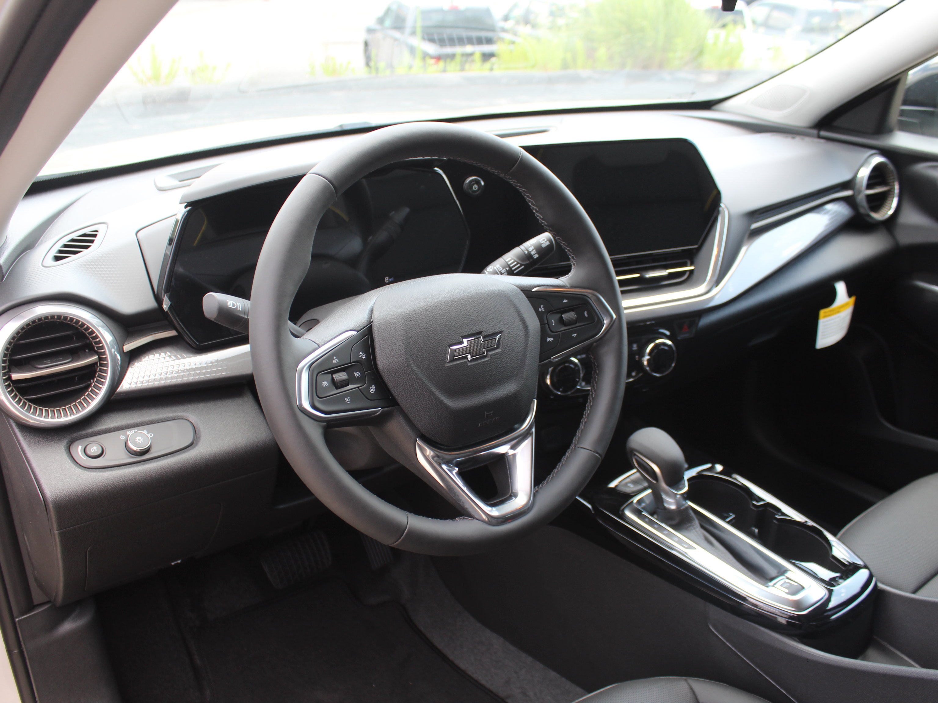 2026 Chevrolet Trax Activ - Photo 10