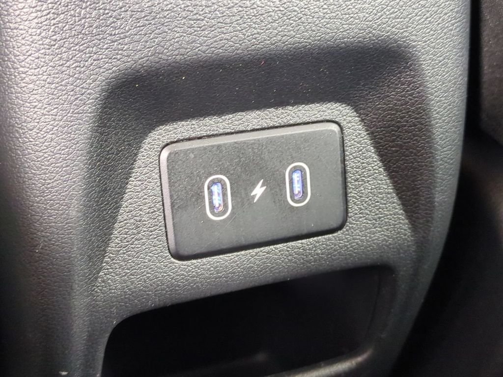 2025 Hyundai Venue SEL - Photo 20
