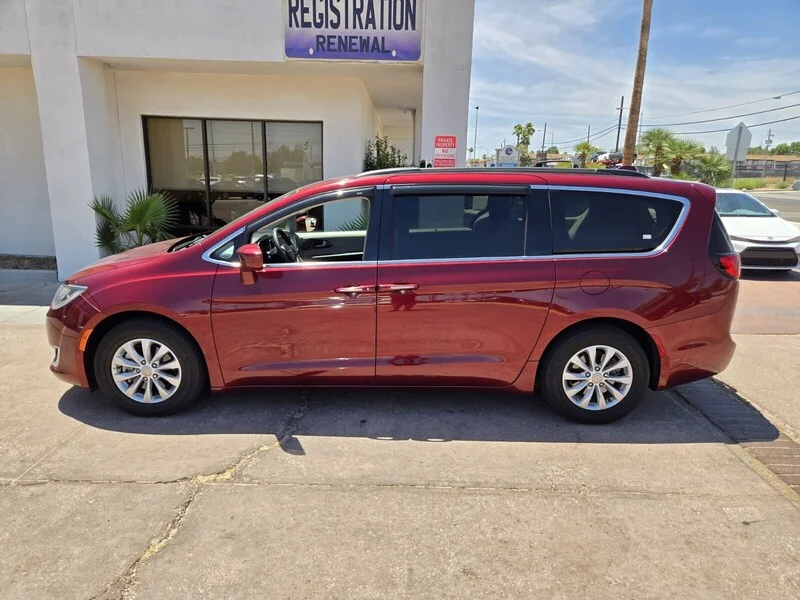 Used 2018 Velvet Red Pearlcoat Chrysler Touring Plus image 2