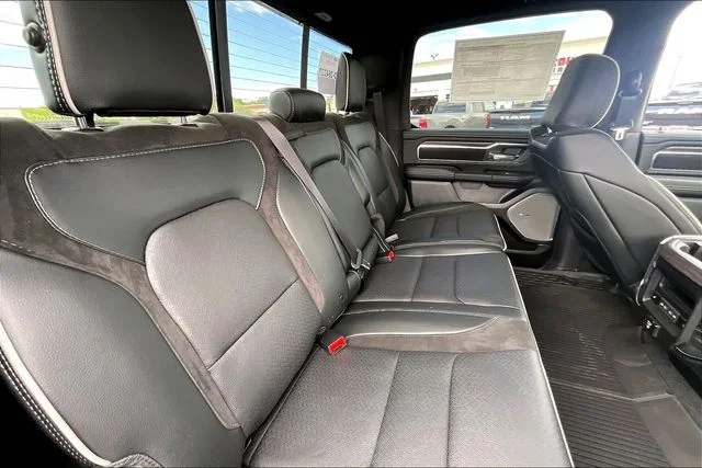 New 2026 Granite Crystal Metallic Clear-Coat Exterior Paint RAM Laramie image 28