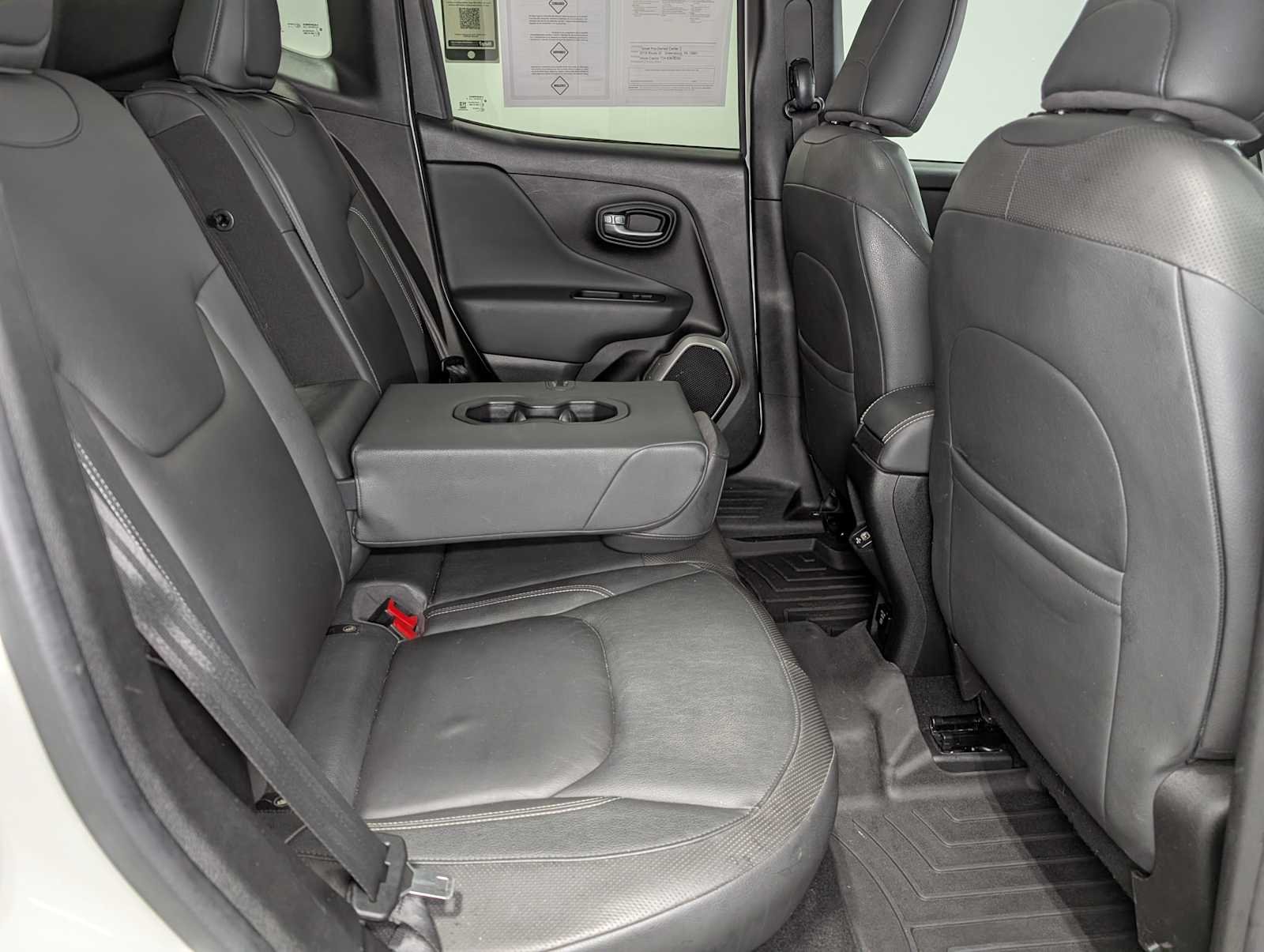 Used 2019 Alpine White Clearcoat Jeep Limited image 42