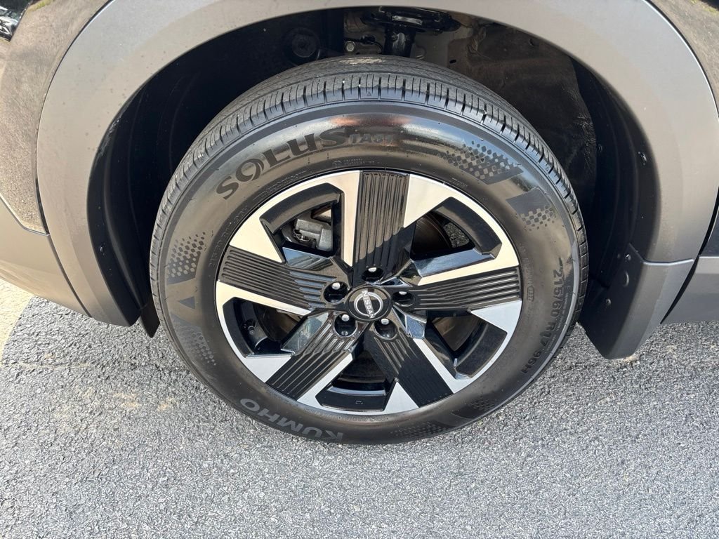 Used 2025 Black Nissan SV image 11