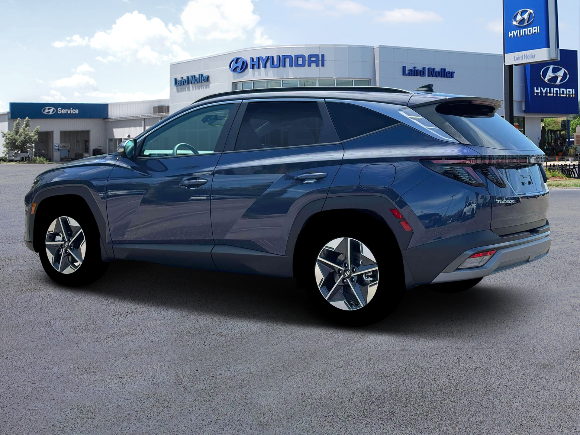 View vehicle photo 4