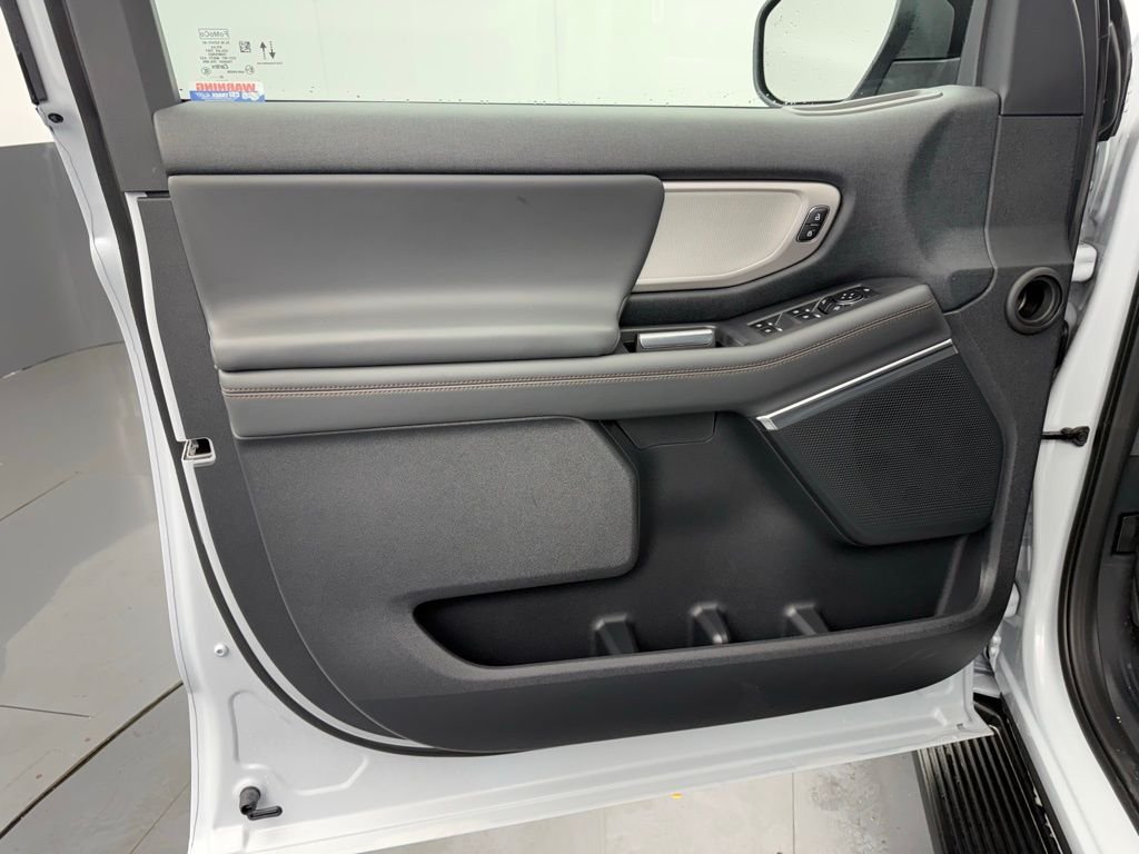 New 2025 Space Silver Metallic Ford Active image 24