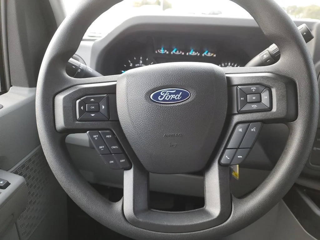 2025 Ford E-Series Cutaway Base - Photo 14
