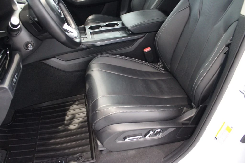 New 2026 Platinum White Pearl Acura Technology Package image 9