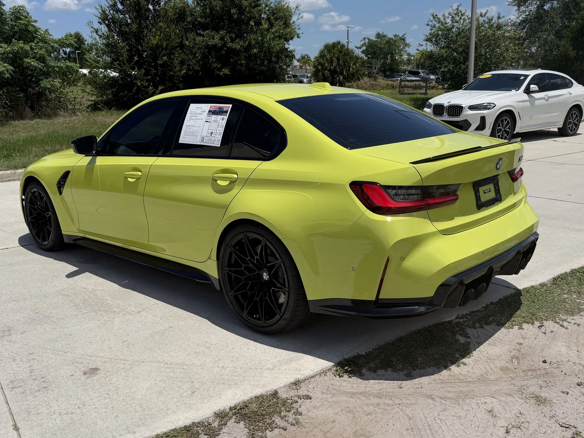 Used 2023 Sao Paulo Yellow BMW Competition image 6