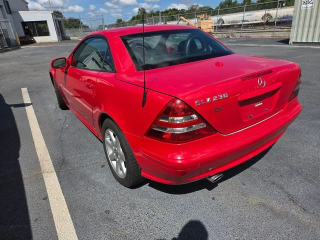 Used 2001  Mercedes-Benz SLK 230 image 14
