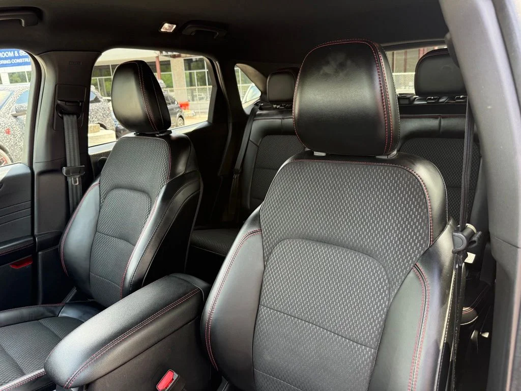 Used 2023 Black Ford ST-Line Select image 21