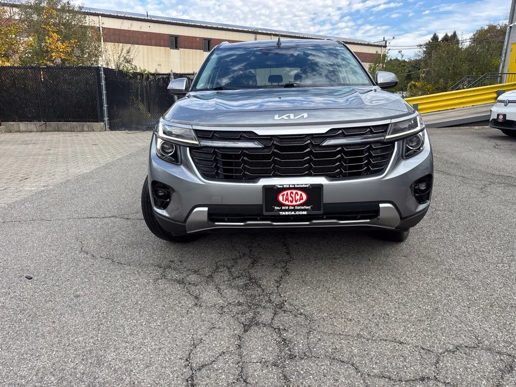 Used 2025 Gray Kia S image 8