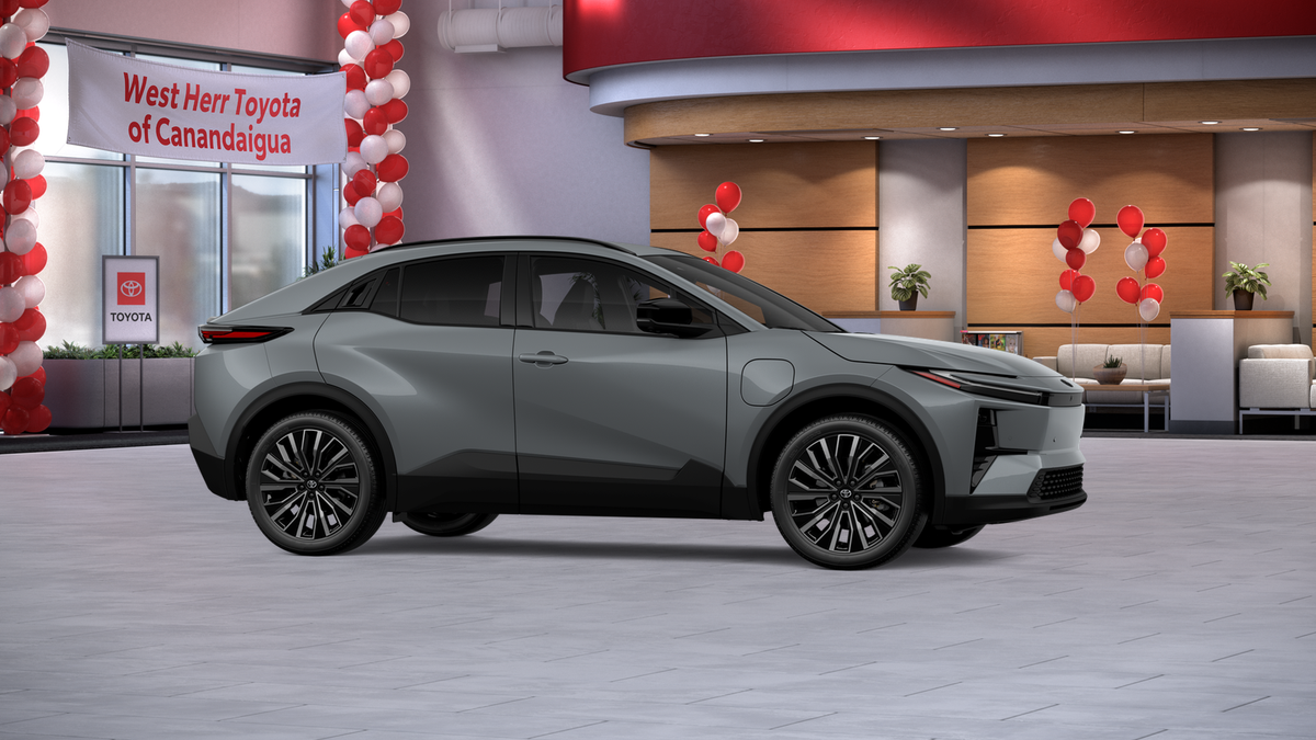 2026 Toyota C-HR XSE - Photo 13