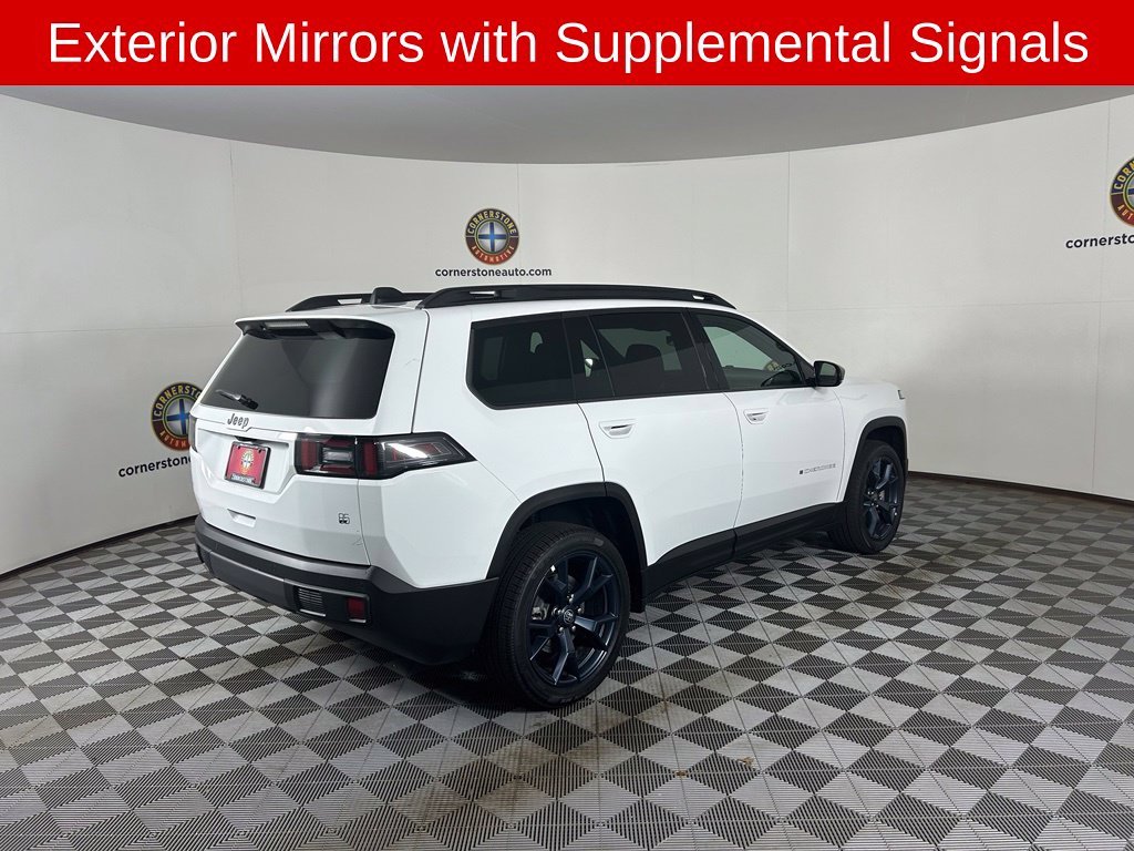 New 2026 Bright White Clear-Coat Exterior Paint Jeep Laredo image 15