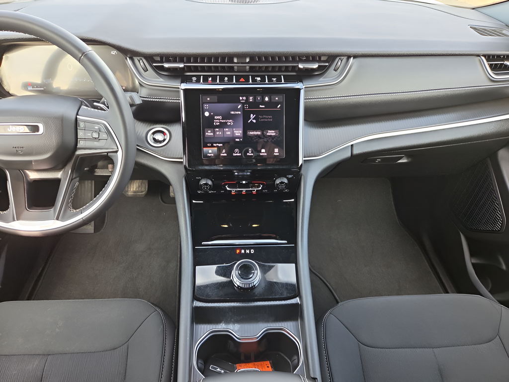 Used 2024 White Jeep Laredo X image 16