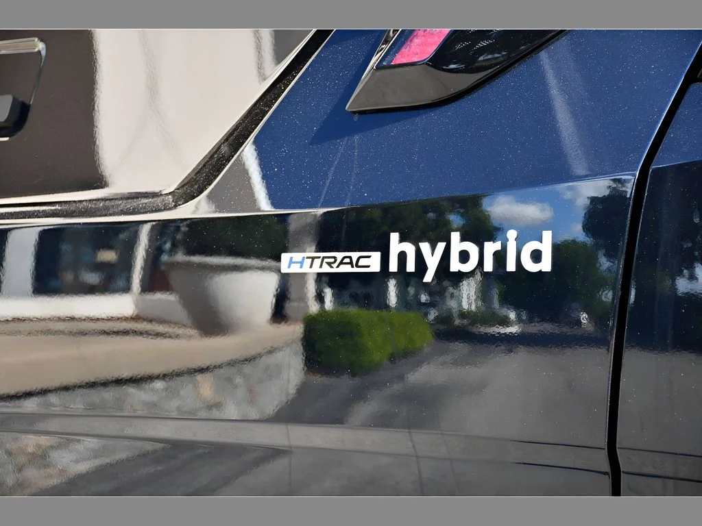 Used 2025 Blue Hyundai Limited image 28