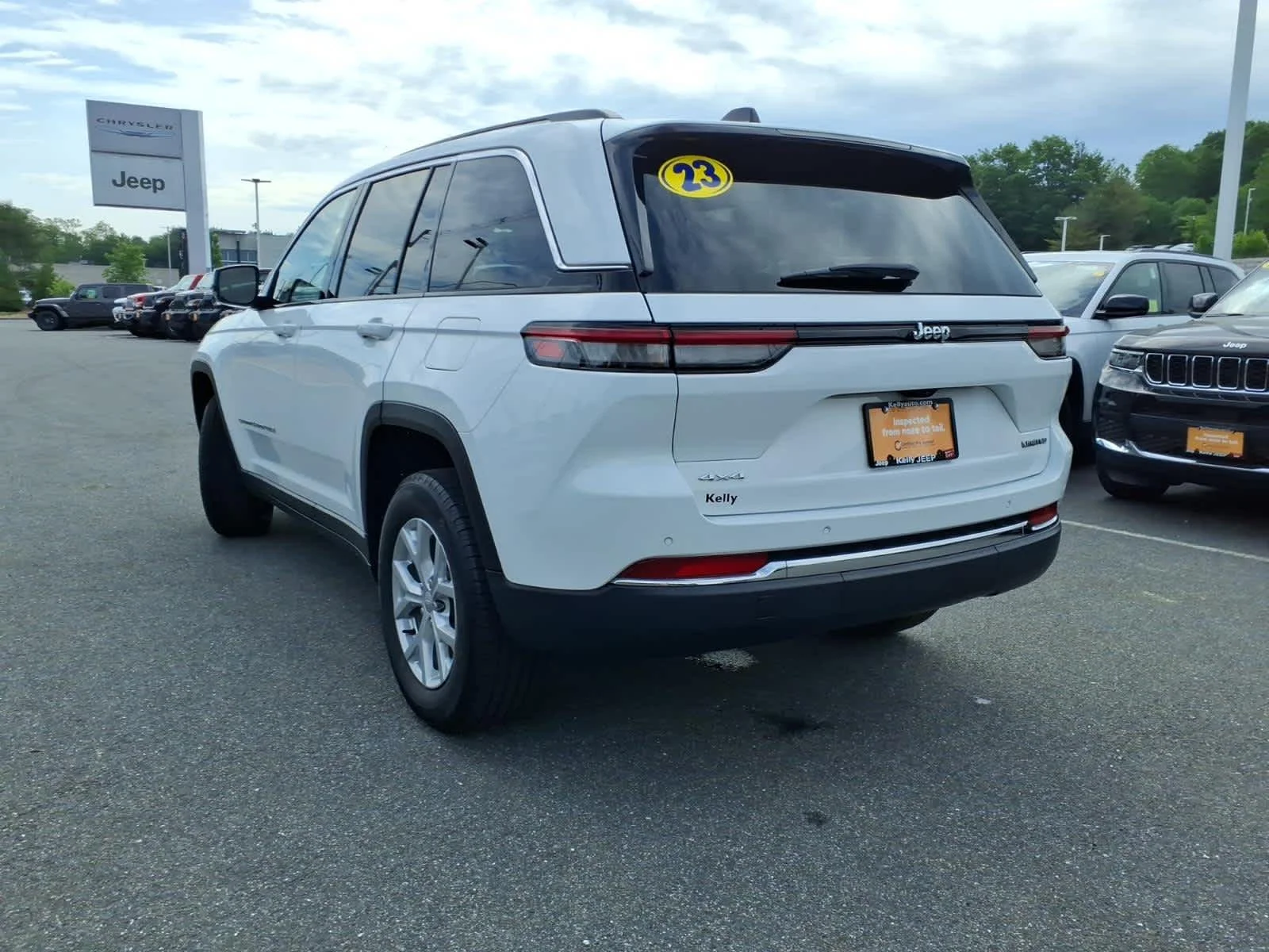 Certified Used 2023 Bright White Clearcoat Jeep Limited image 11