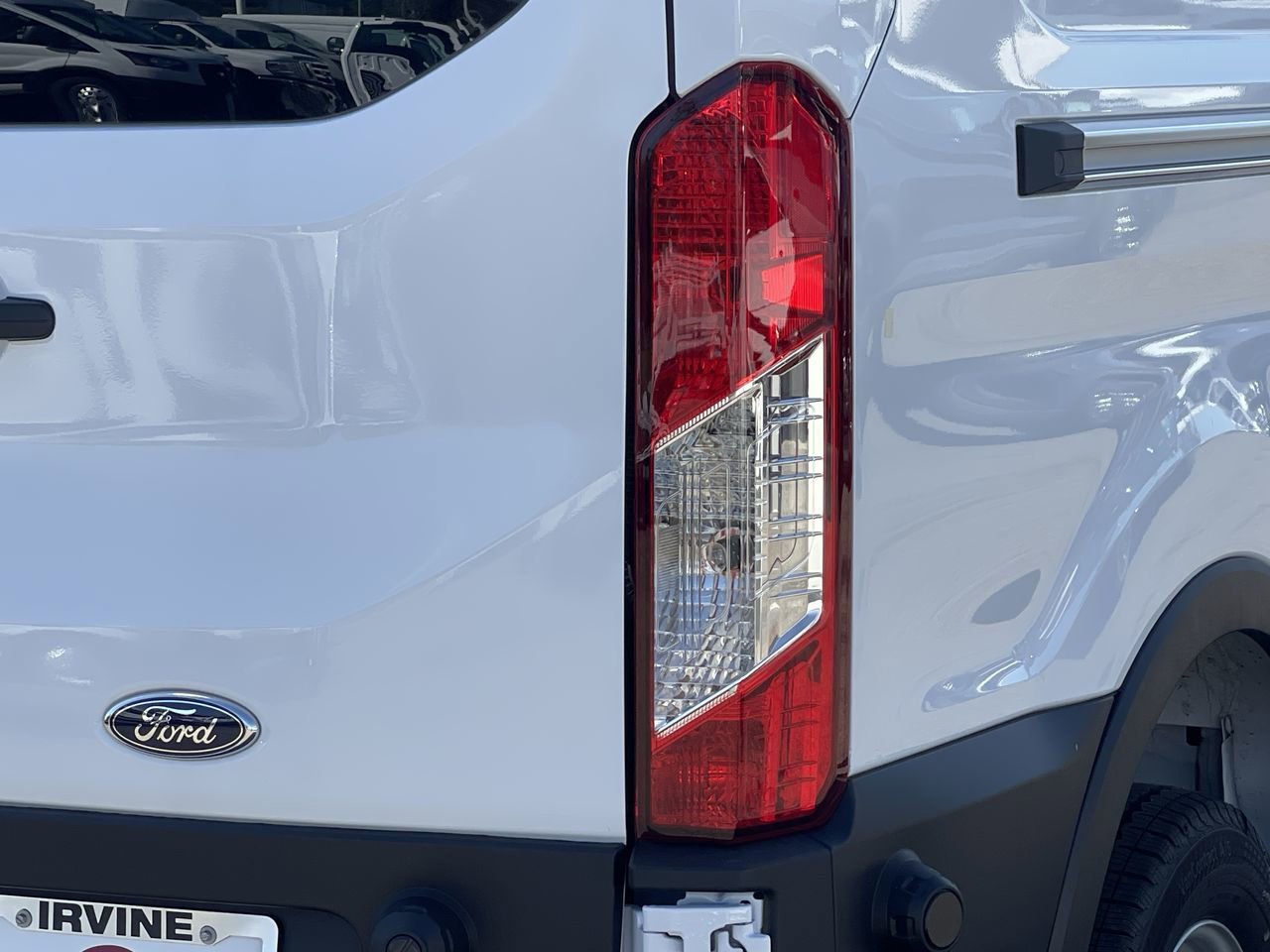 New 2025 Oxford White Ford  image 9