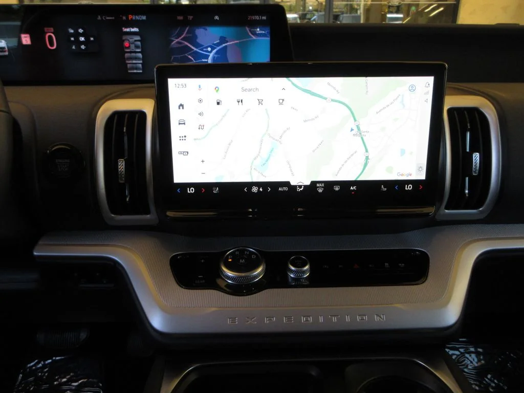 Certified Used 2025 Oxford White Ford Active image 15