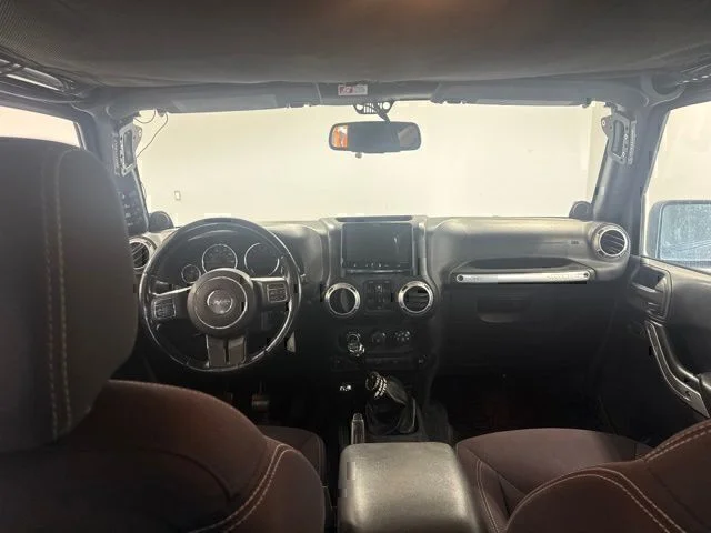 Used 2014 Gray Jeep Unlimited Rubicon image 19