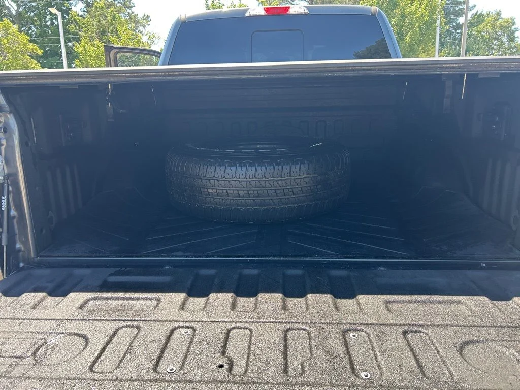 Used 2018 Gray Ford XLT image 23