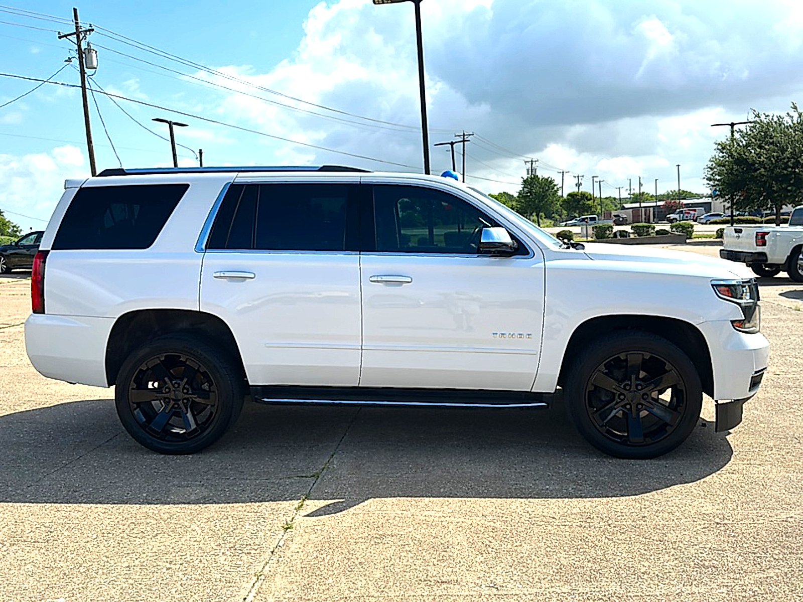 Used 2020 Summit White Chevrolet 2WD Premier image 9