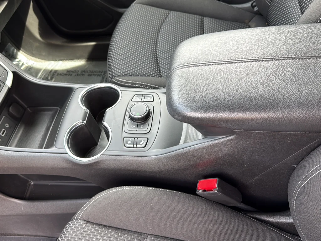 Used 2023 Silver GMC SLE image 18