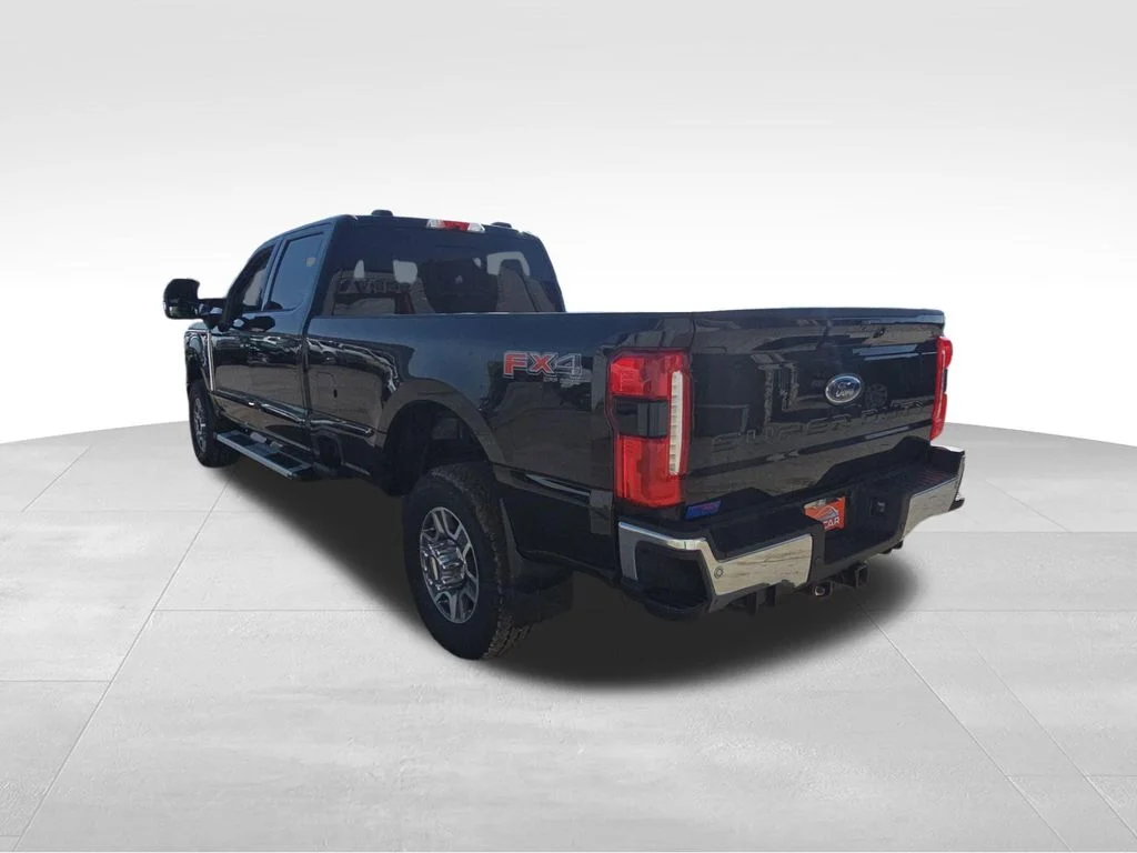 Used 2023 Agate Black Metallic Ford Lariat image 5