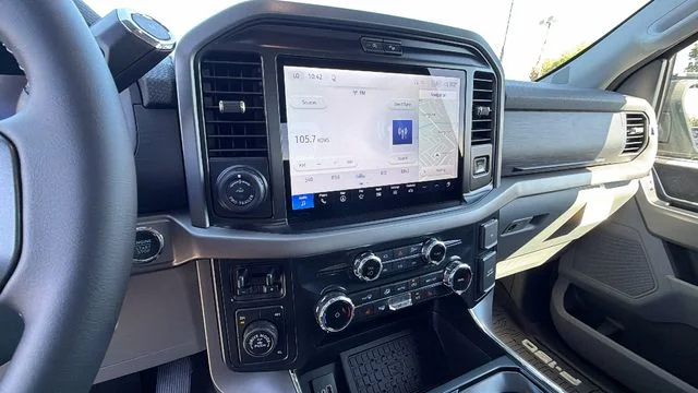 New 2026 Marsh Gray Ford XLT image 26
