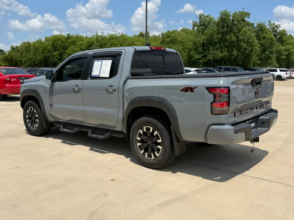 Used 2023 Boulder Gray Pearl Nissan PRO-4X image 3