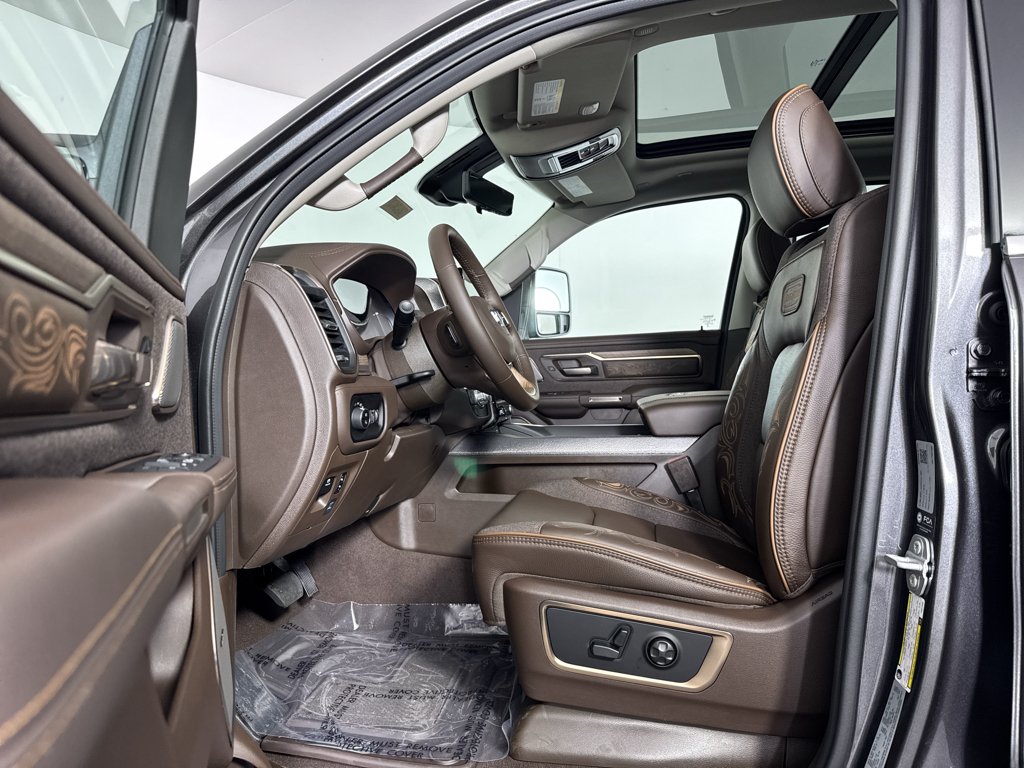 New 2026 Granite Crystal Metallic Clear-Coat Exterior Paint RAM Longhorn image 7