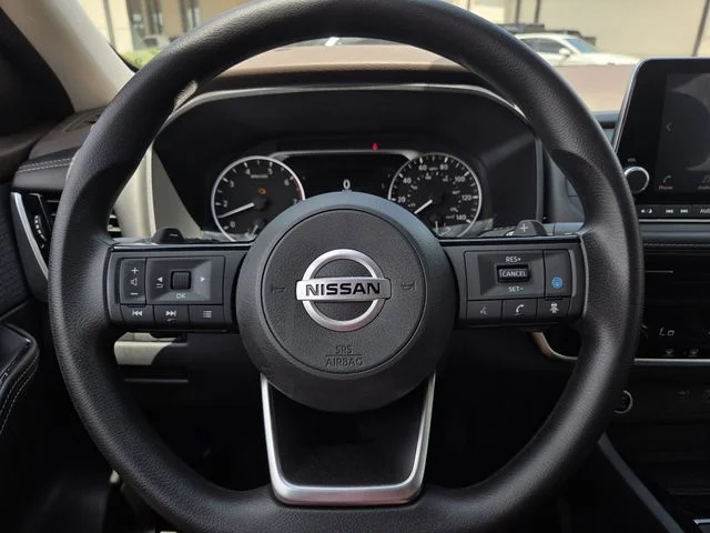 Used 2021 Super Black Nissan SV image 20