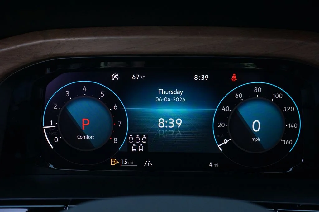 New 2026 Silver Volkswagen SE w/Technology image 26