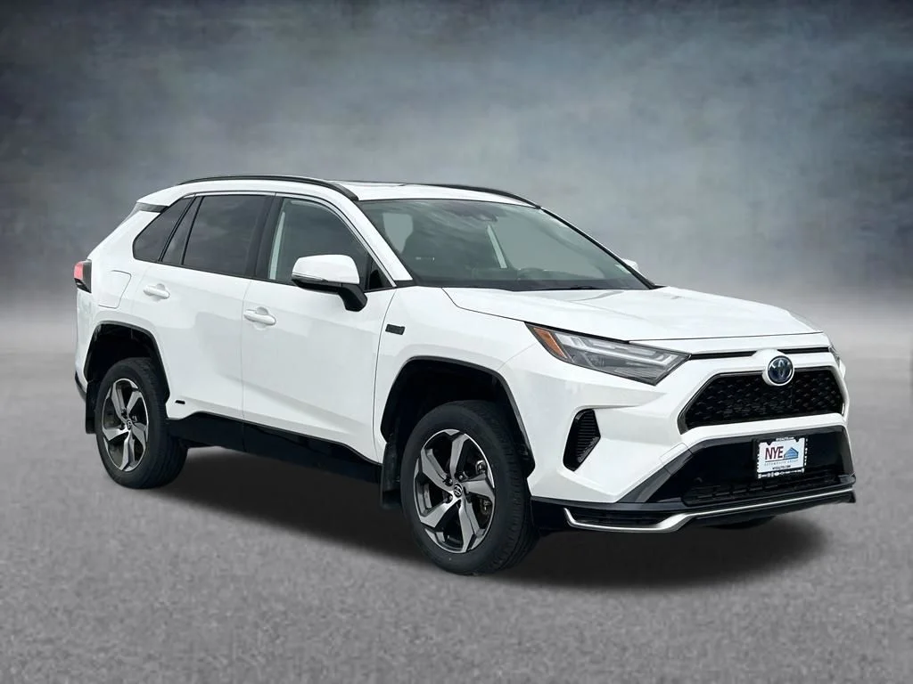 Used 2023 White Toyota SE image 8