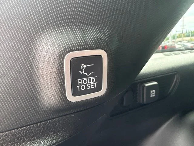 New 2027 Black Jeep Limited Reserve image 19