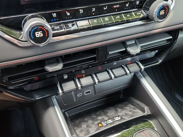 2026 Chevrolet Colorado Z71 - Photo 30
