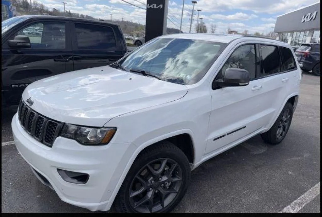 Certified Used 2021 White Jeep Limited image 25