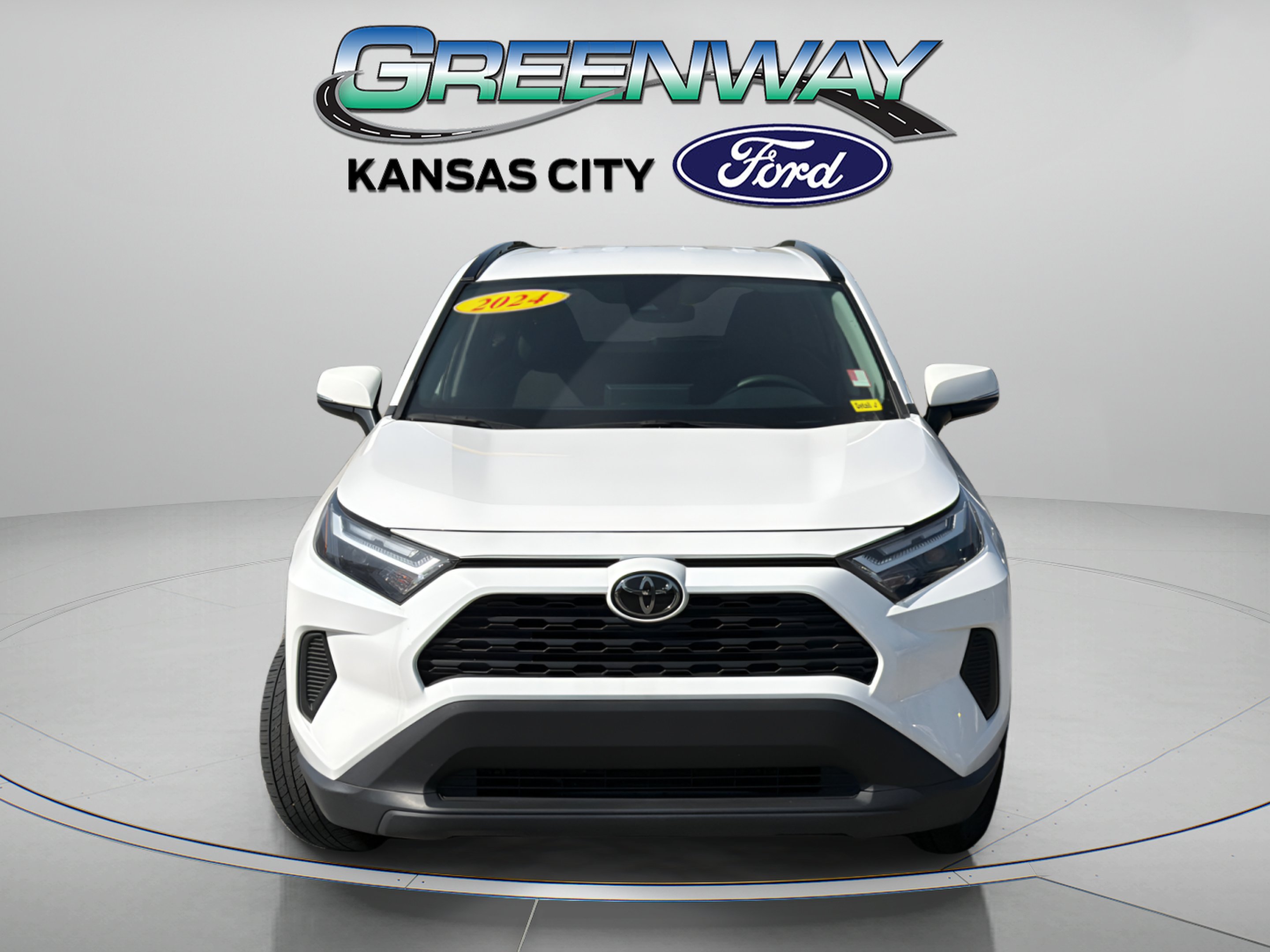 Used 2024 Toyota RAV4 XLE with VIN 2T3W1RFV5RW320275 for sale in Kansas City