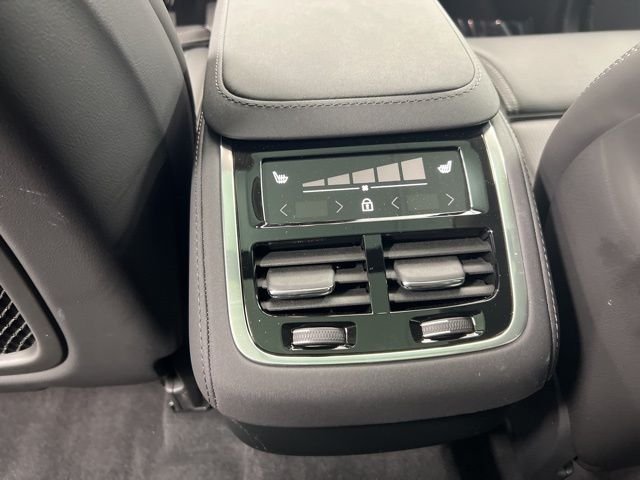 2026 Volvo XC90 Ultra - Photo 17