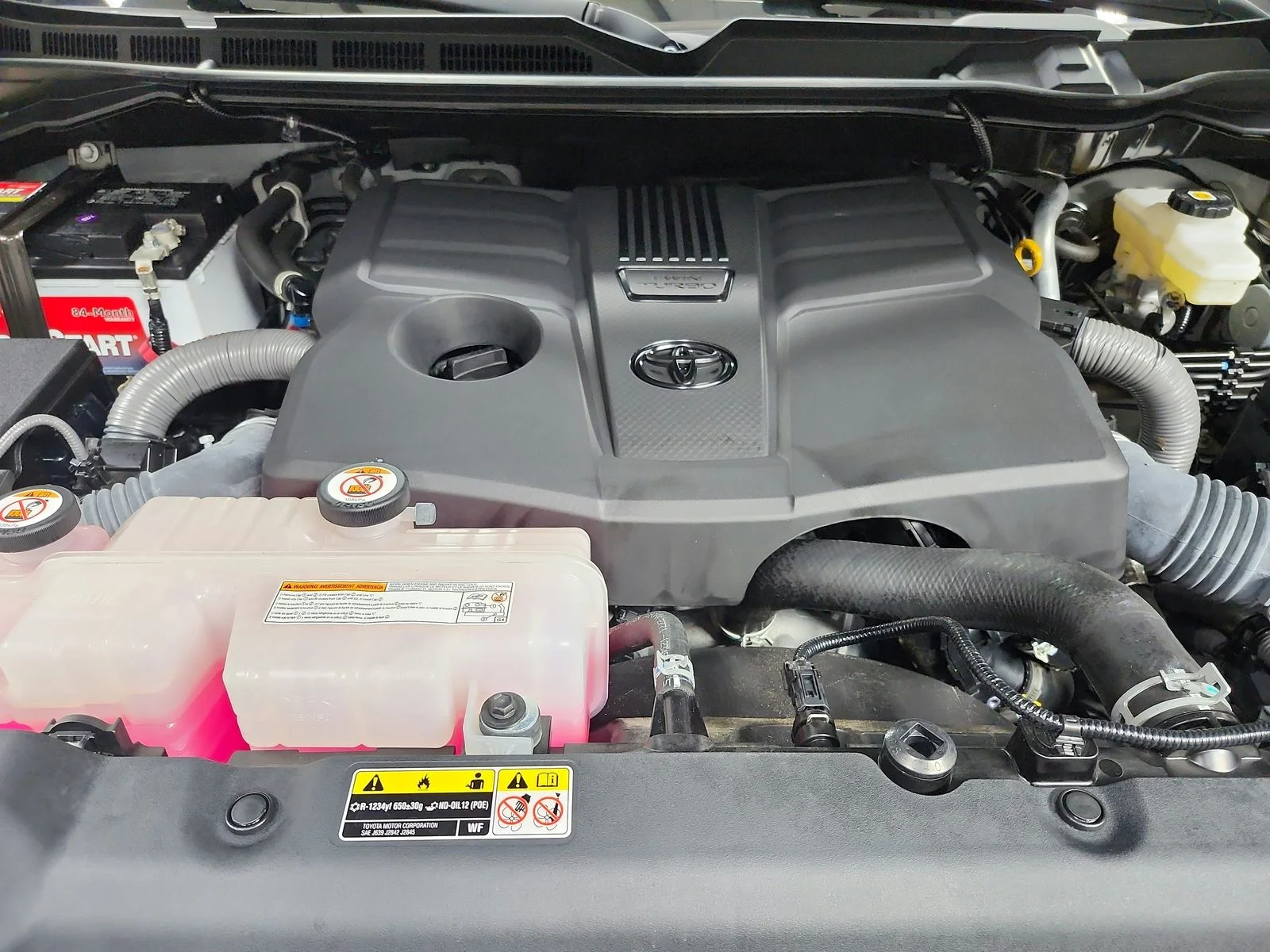 Used 2022 White Toyota SR5 image 17
