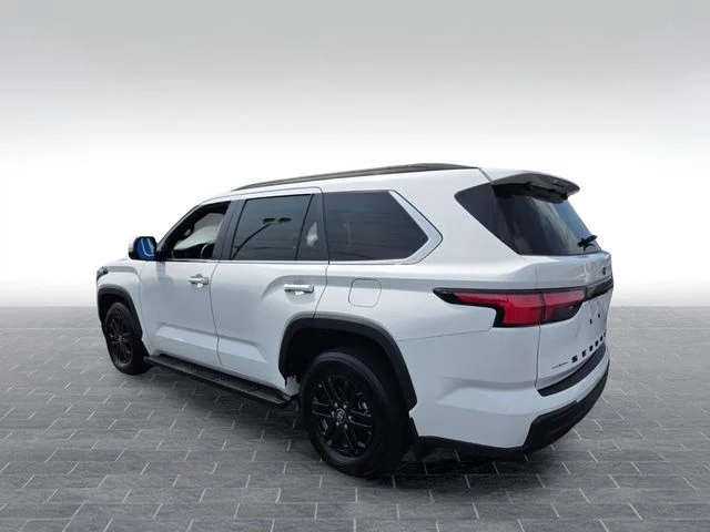 Used 2025 White Toyota SR5 image 5