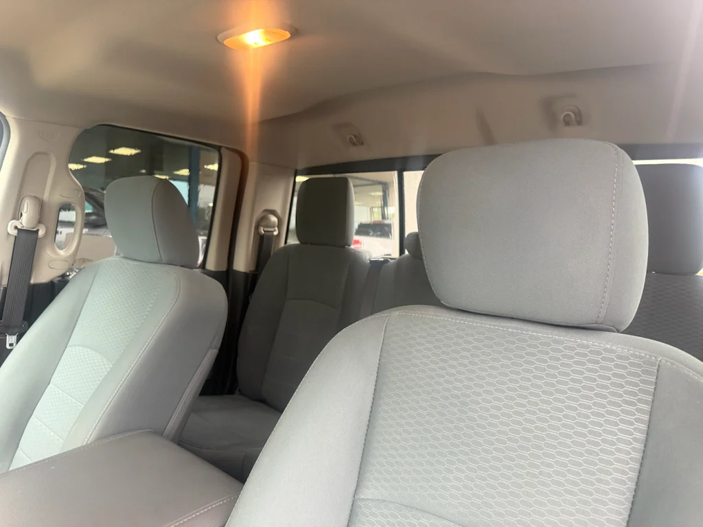 Used 2016 Flame Red Clearcoat Ram SLT image 4