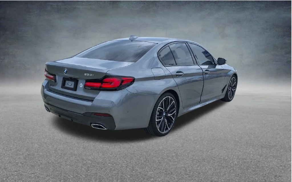Used 2023 Gray BMW 530i image 7