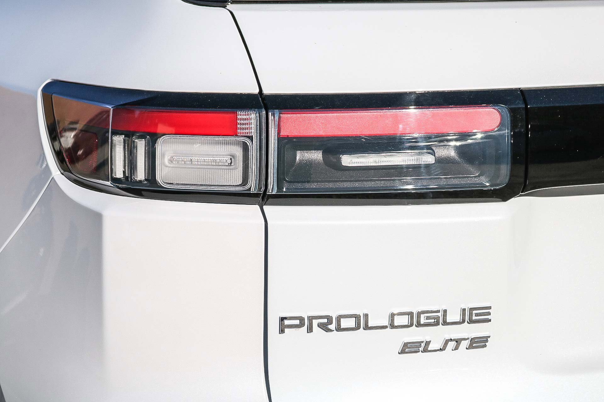 New 2026 Frostline White Pearl Honda Elite image 9