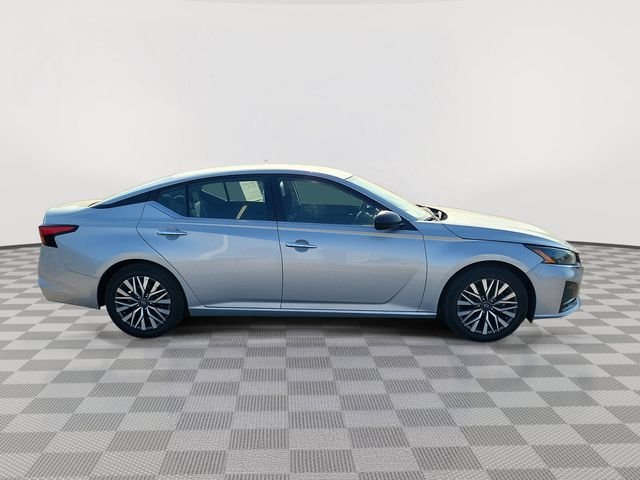 Certified Used 2024 Brilliant Silver Metallic Nissan 2.5 SV image 6