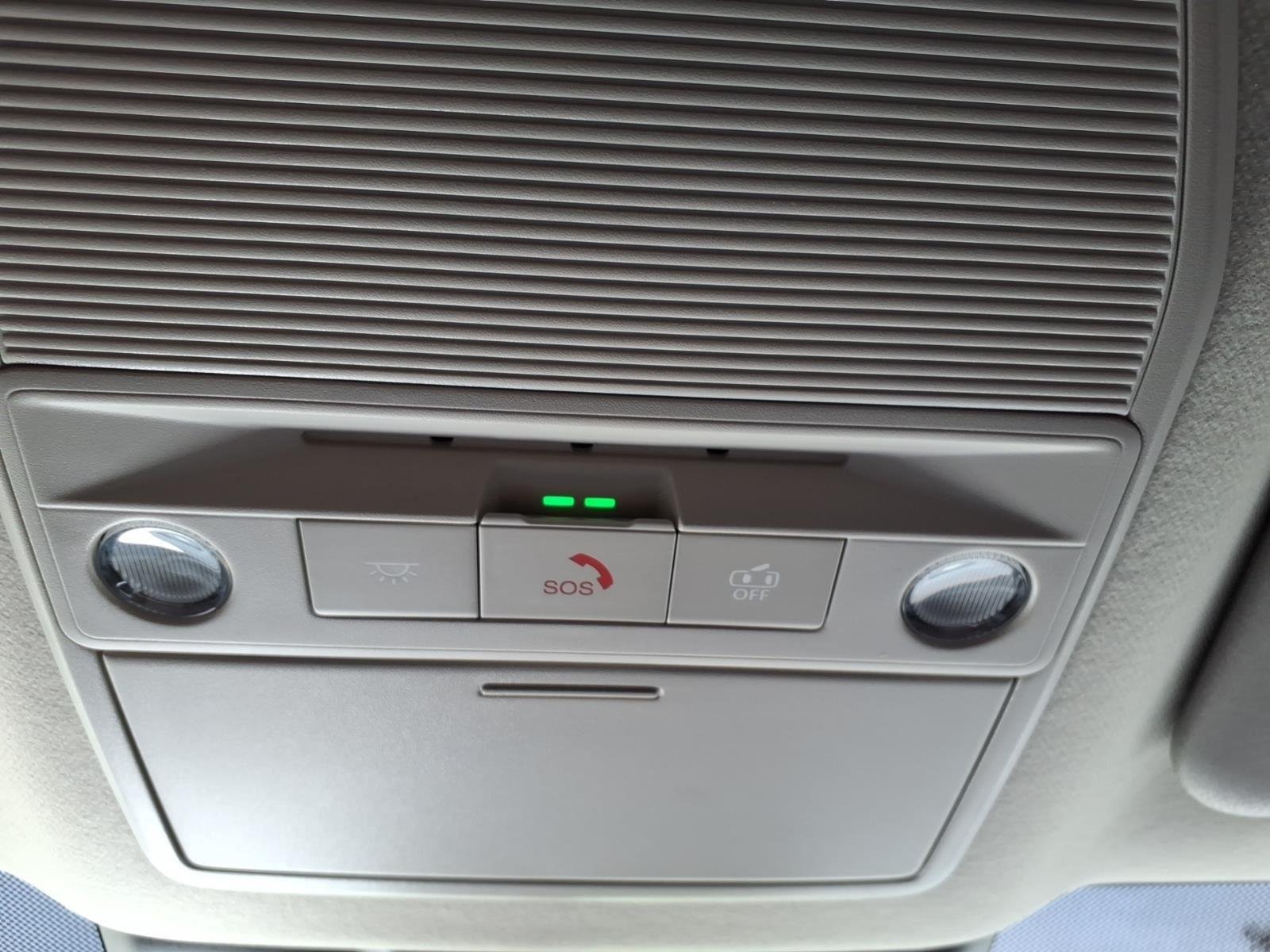 Used 2026 Aspen White Tricoat/Super Black Nissan SR image 22