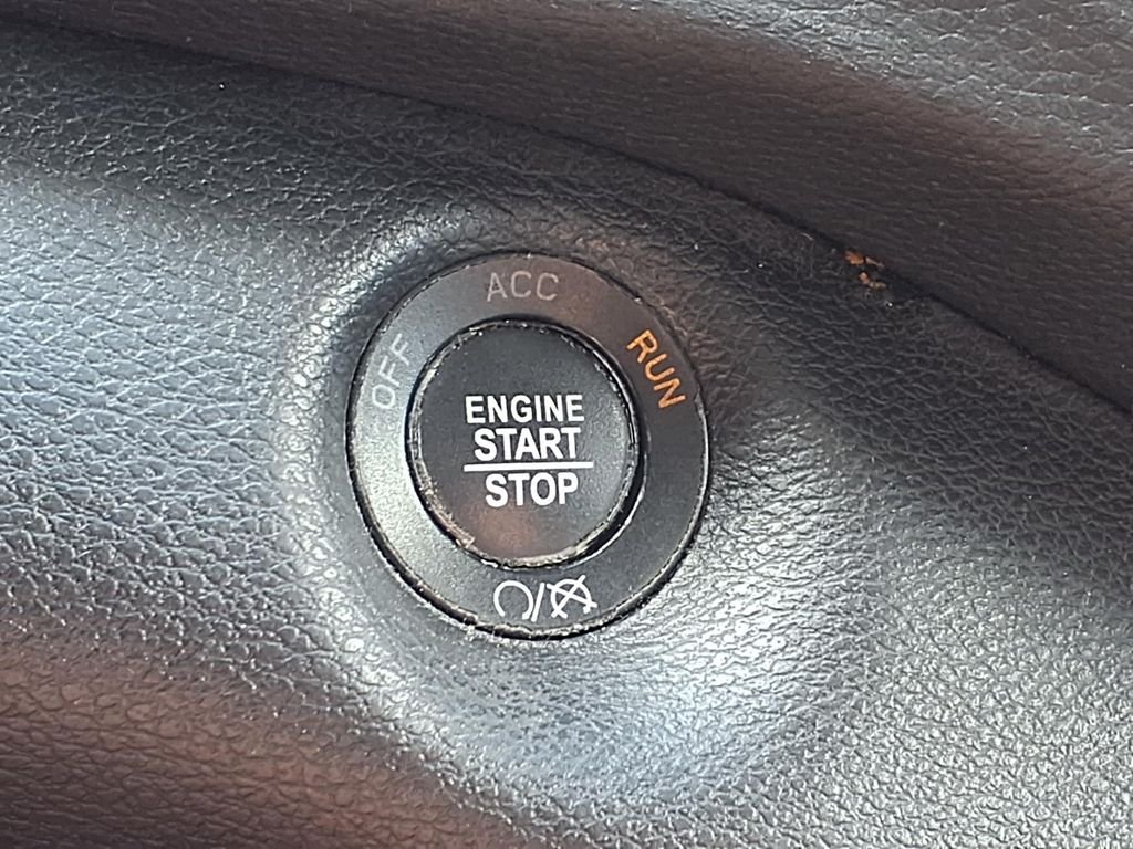 Used 2020 Gray Jeep Limited image 18