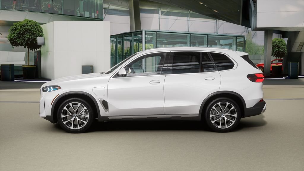 Used 2026 Mineral White Metallic BMW xDrive50e image 30
