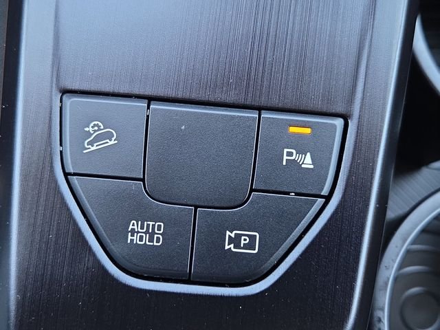 Used 2026 Fusion Black Kia S image 33
