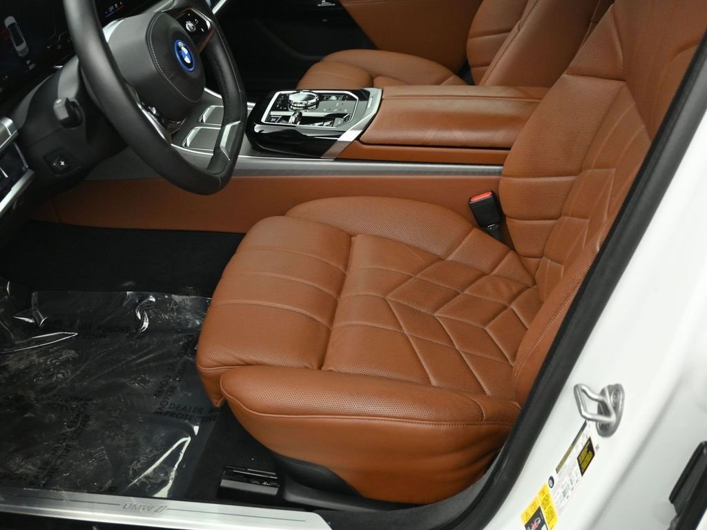 2023 BMW I7 - Image 9